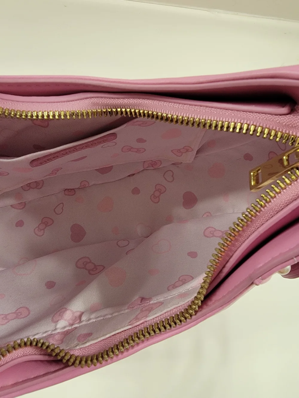 Hot Topic Pink Hello Kitty Heart Satchel with Gold Accents